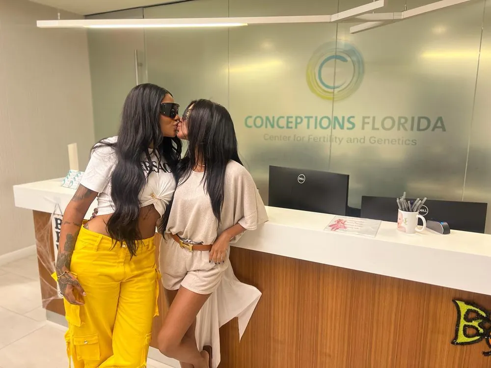 Ludmilla e Bruna visitam clínica de fertilização na Flórida